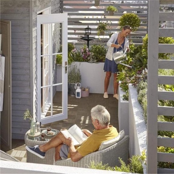 Amazing Plastic Birdbath Bird Feeder with Planter for Garden Lawn Backyard Patio - Picture 2 of 7